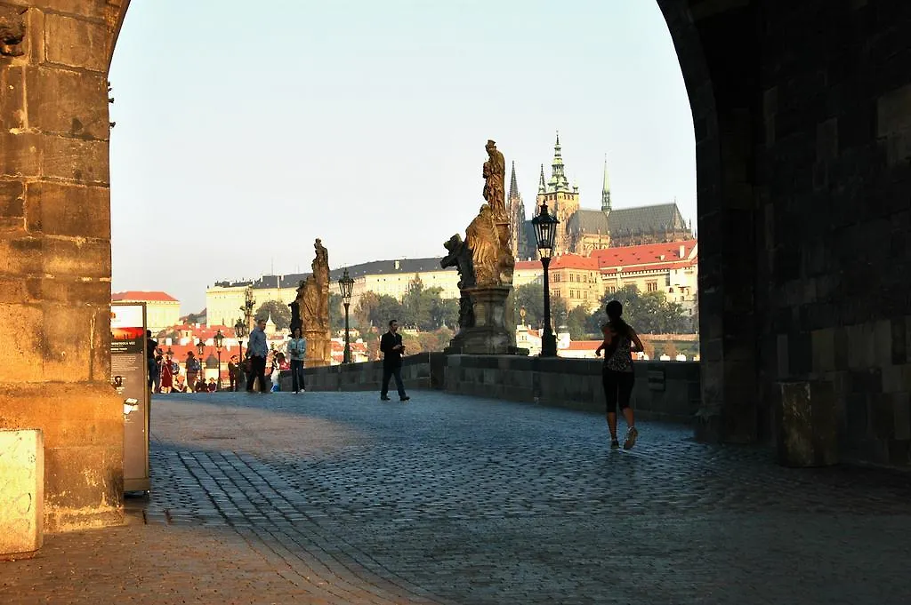 3Pomegranates Appartamento Praga